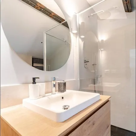 Casa Bonita, Nel Cuore Di *