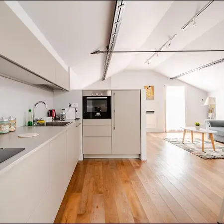 Casa Bonita, Nel Cuore Di *